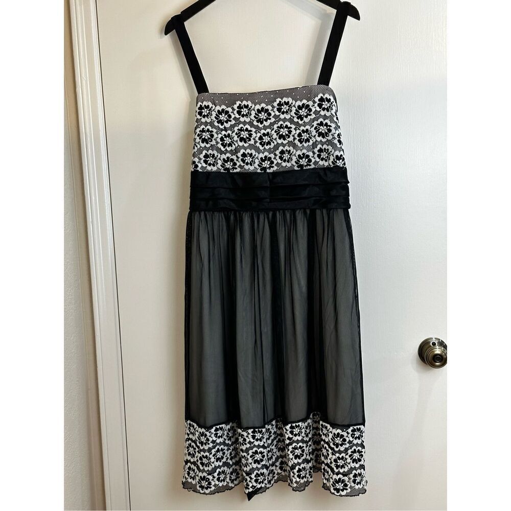 R & M Richards size 20W white and black dress